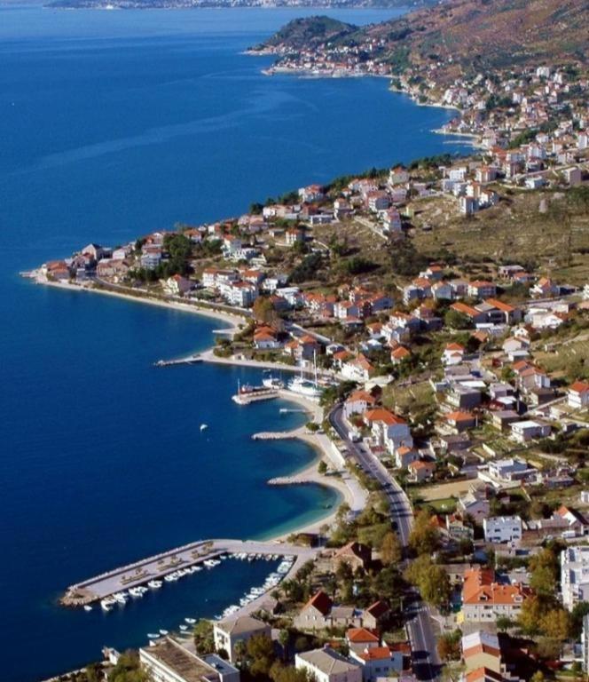 Apartmani Bilic Dugi Rat Exteriér fotografie